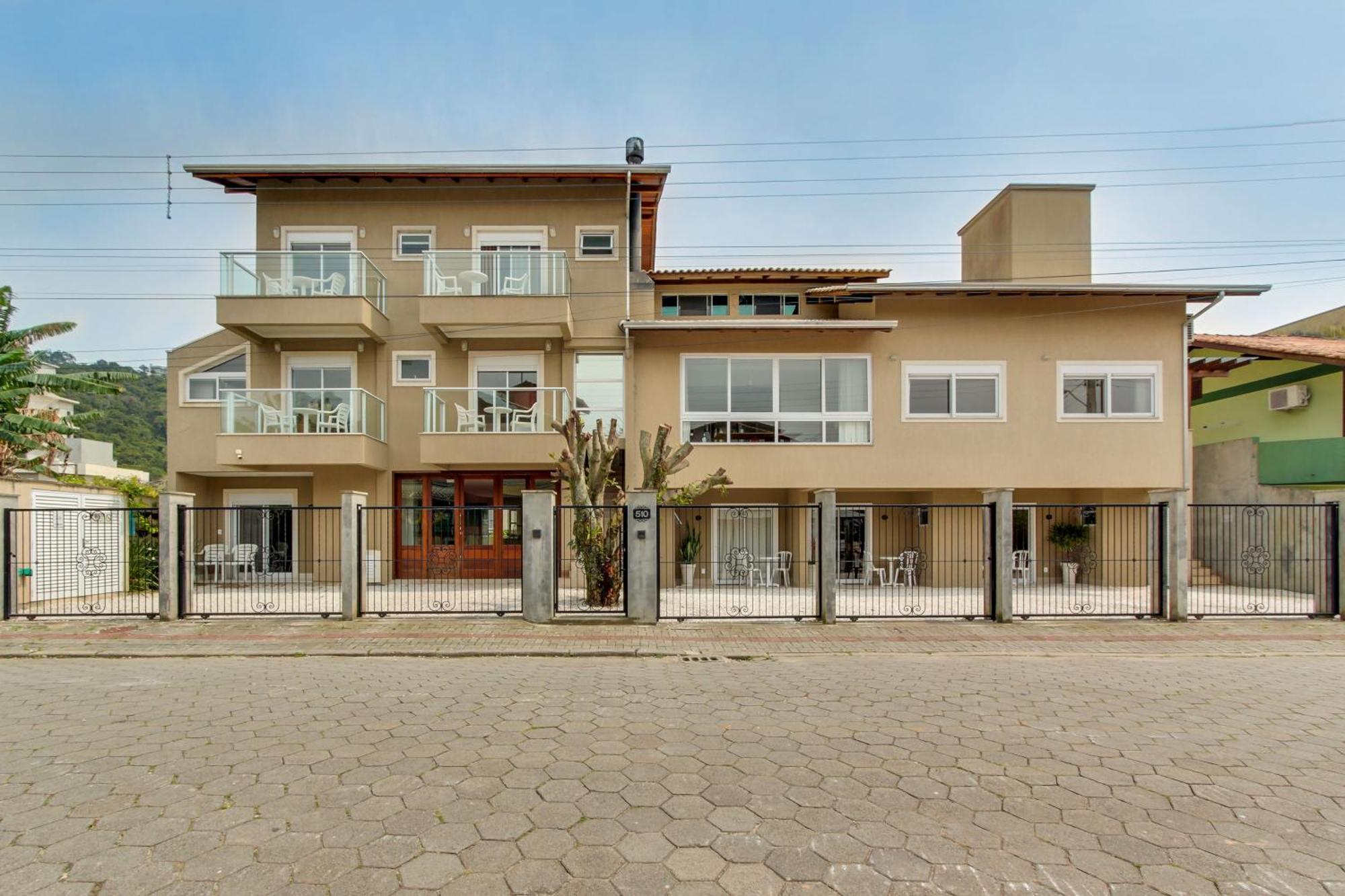 邦比尼亚斯Residencial Casa Flora公寓 外观 照片