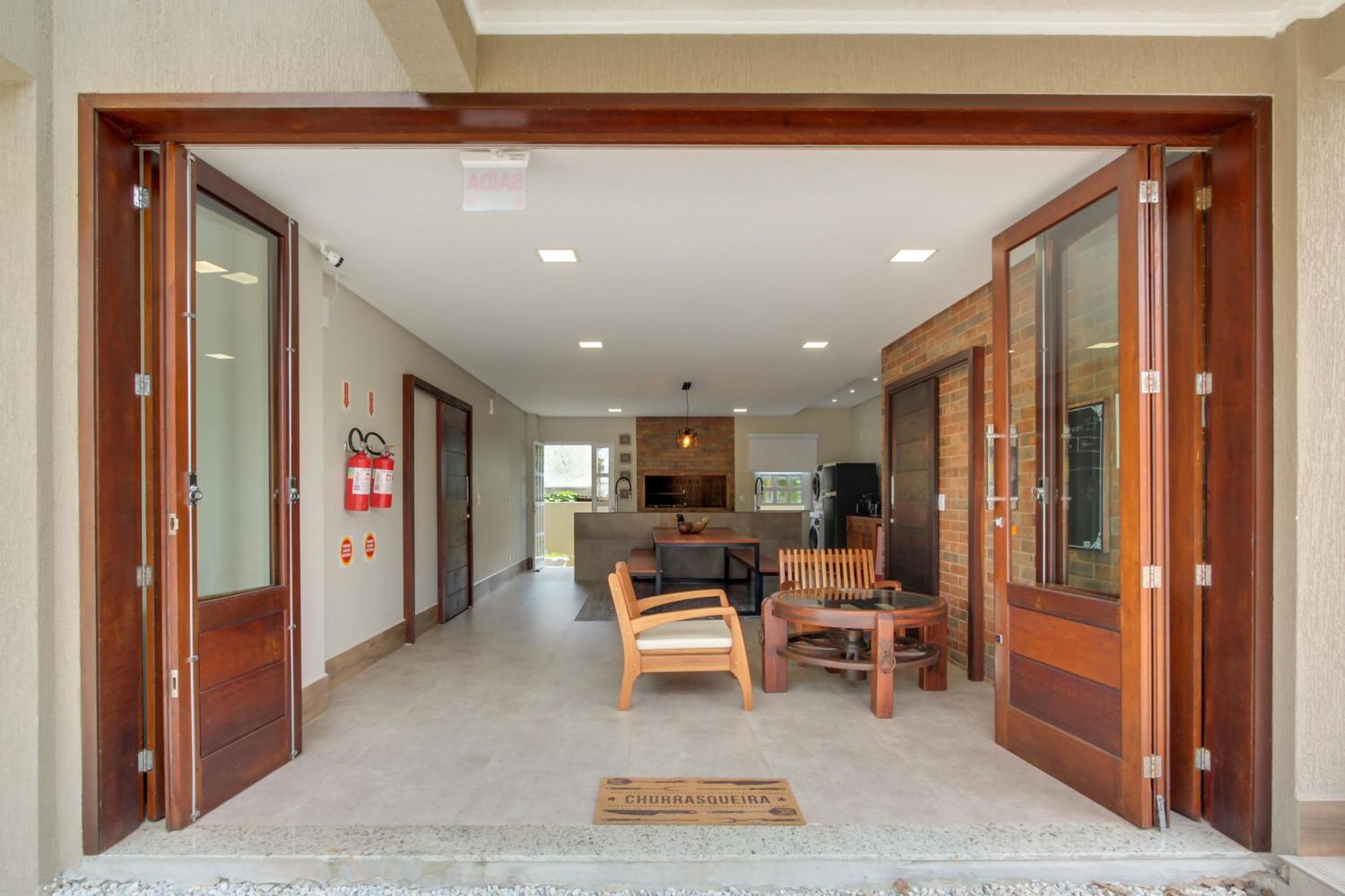 邦比尼亚斯Residencial Casa Flora公寓 外观 照片
